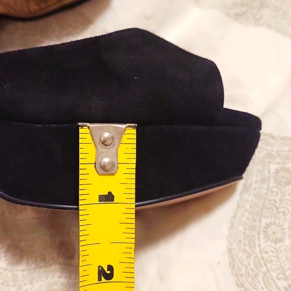 EUC with Box BCBGeneration Helara Suede Platform Peeptoe Heels - Picture 3 of 11